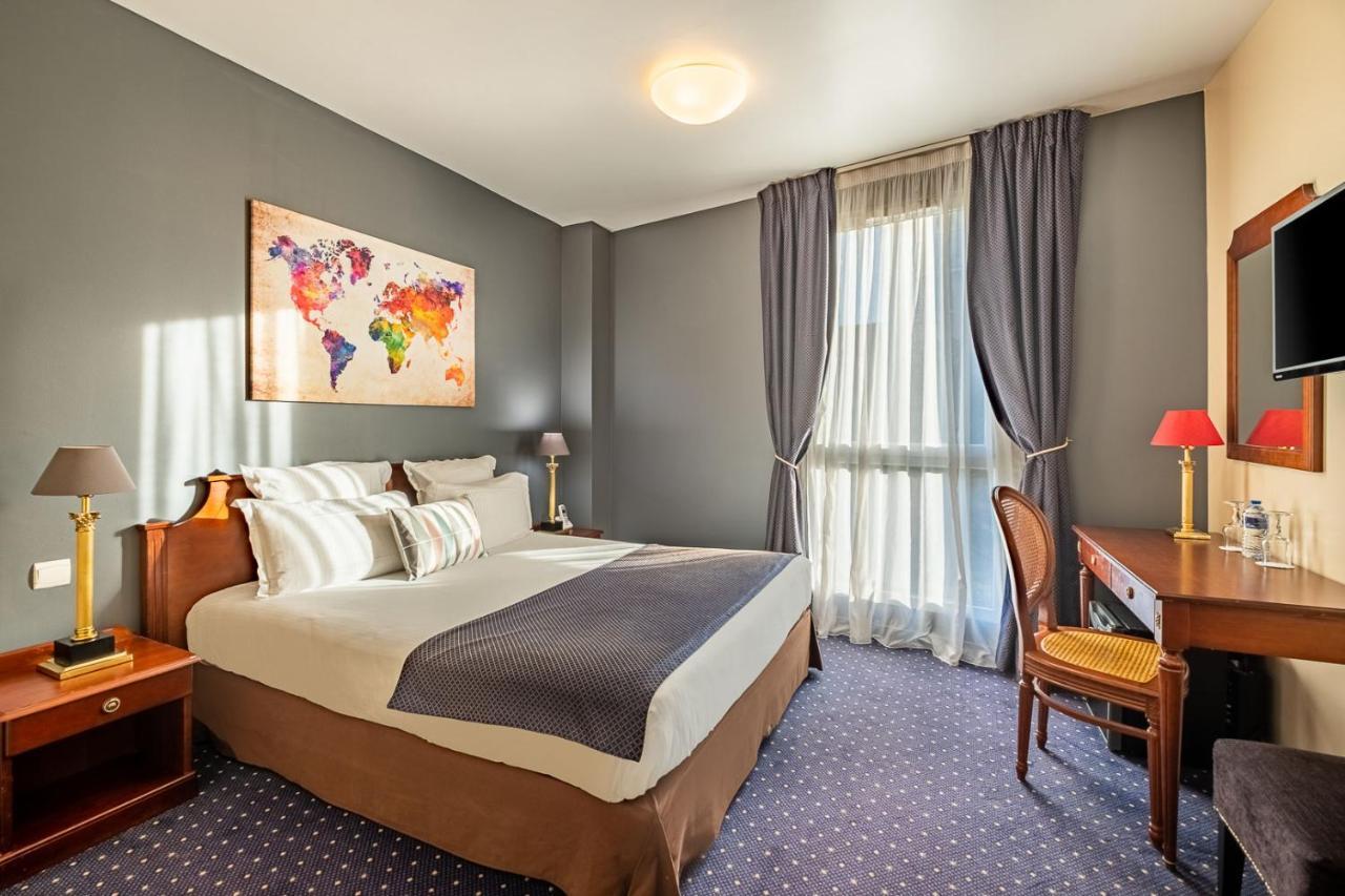 Amiral Hotel Париж Екстериор снимка