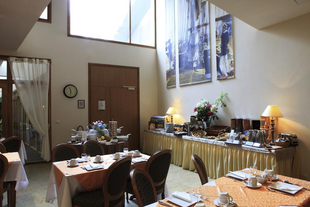 Amiral Hotel Париж Екстериор снимка