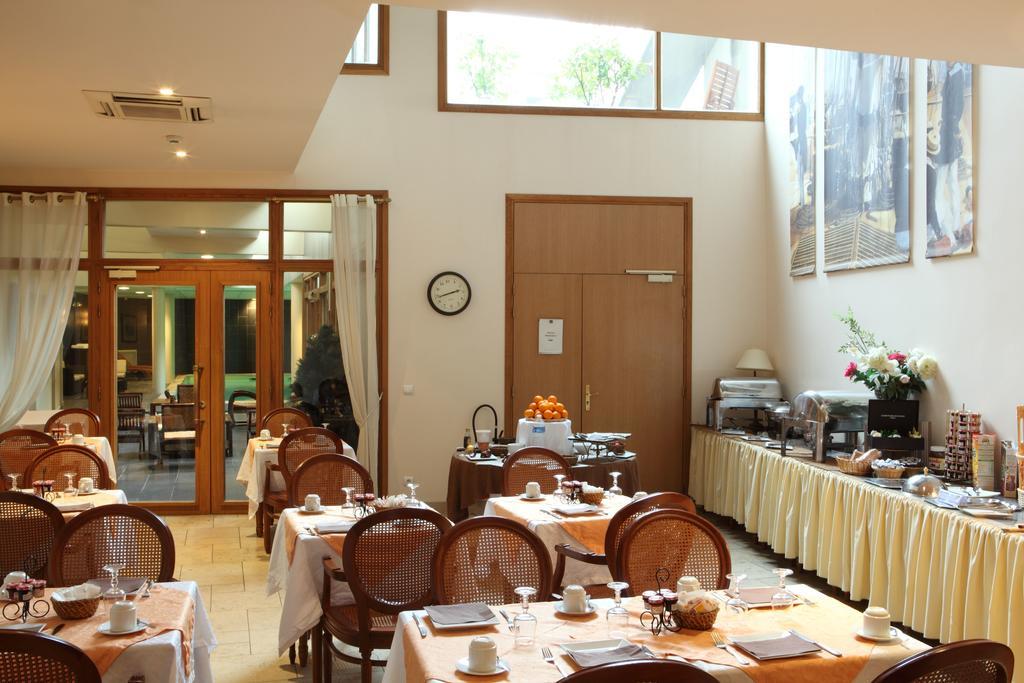 Amiral Hotel Париж Екстериор снимка