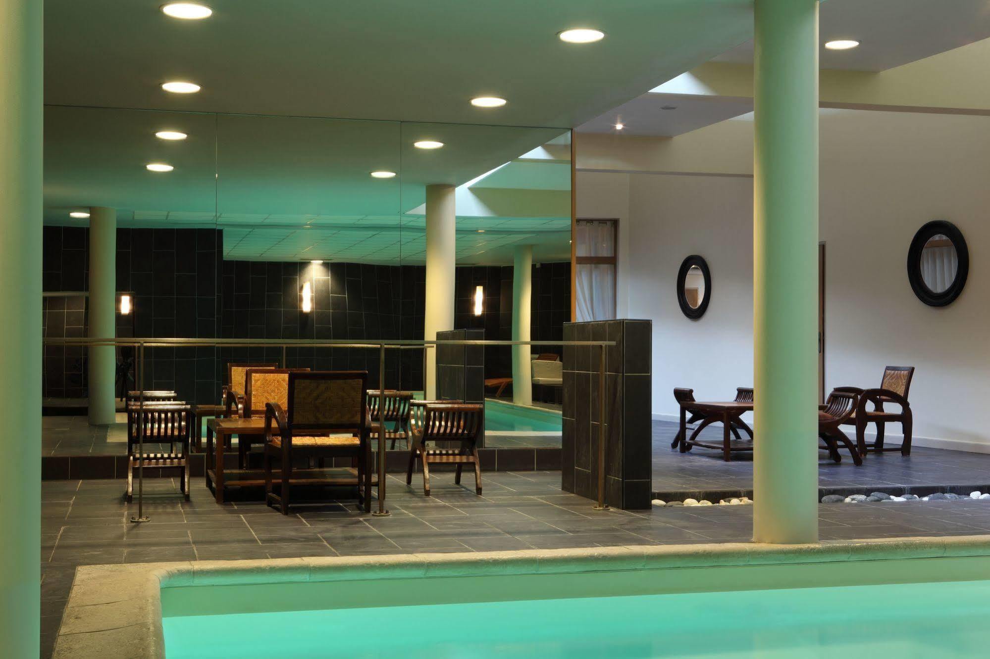 Amiral Hotel Париж Екстериор снимка